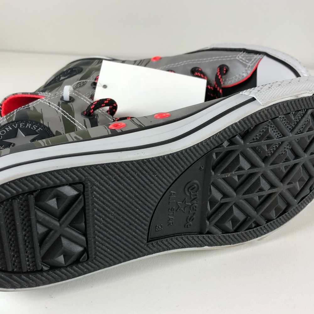 Converse Hi Top Chuck Taylor Flash Flood Shoes NWT - Picture 7 of 7